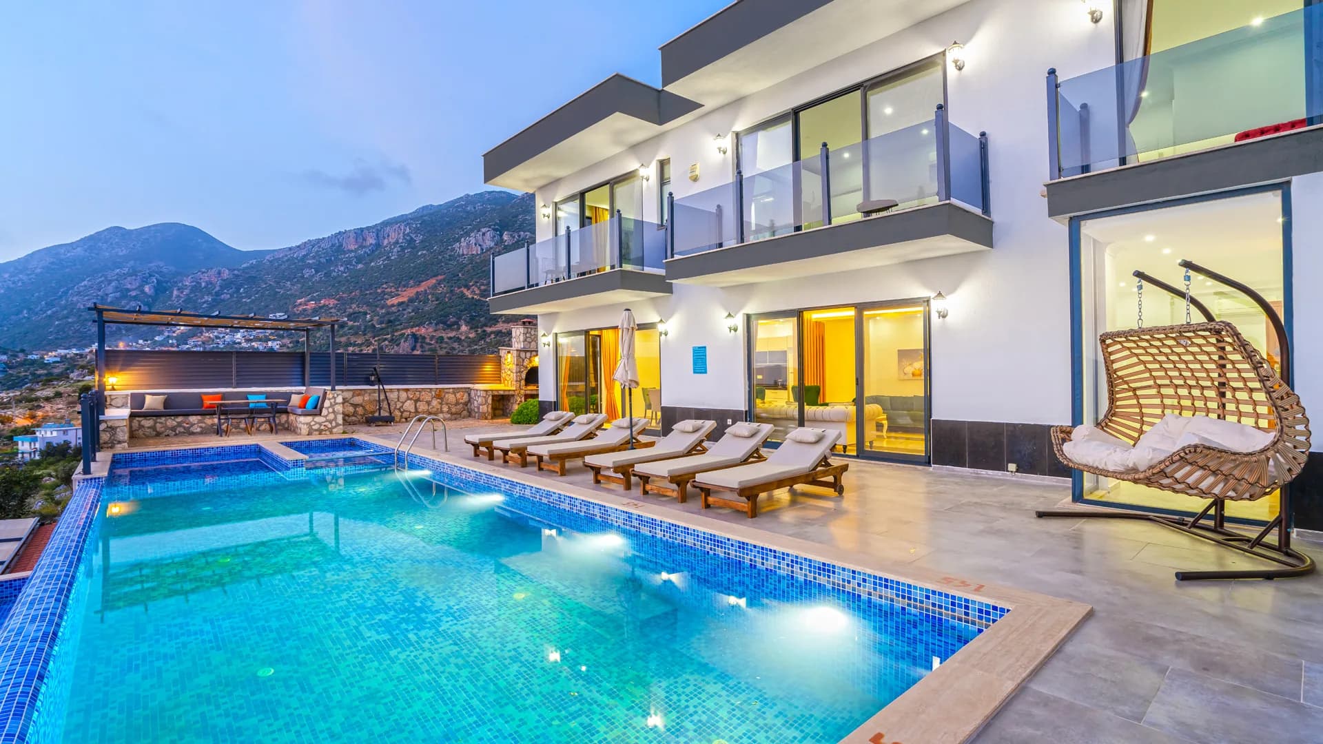 Kalkan Ordu Güneş 1 doğa manzaralı özel havuzlu lüks villa