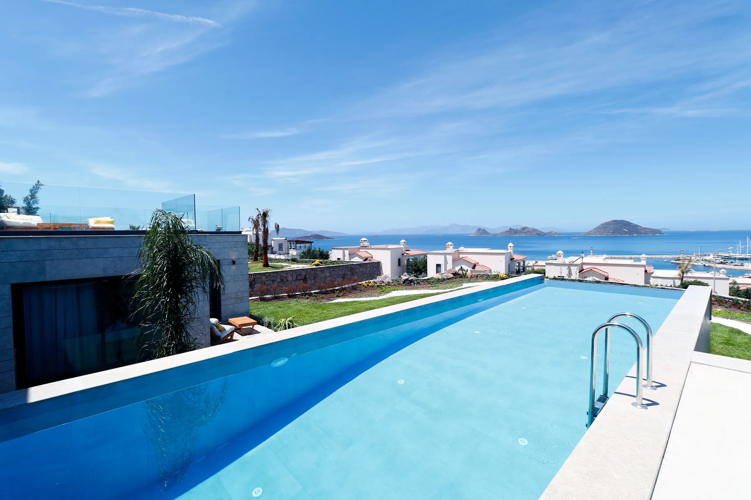 Bodrum Turgutreis Villa Admiral D-Marin manzaralı ultra lüks villa görünümü galeri gorseli 4