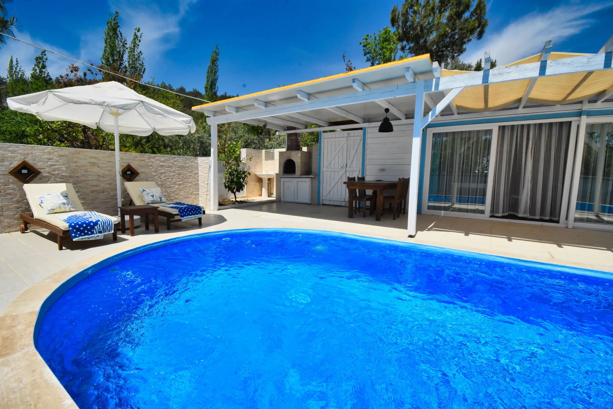 Kalkan İslamlar Villa Bambu özel havuzlu ahşap villa