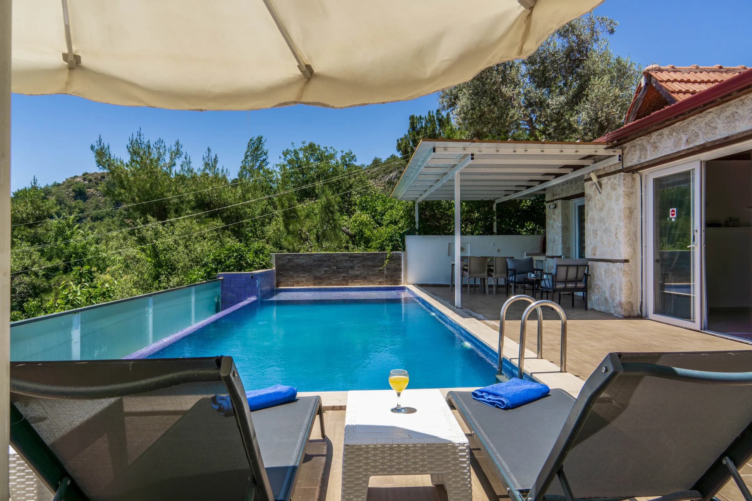 Kalkan İslamlar Villa Bengü özel havuzlu taş villa galeri gorseli 5