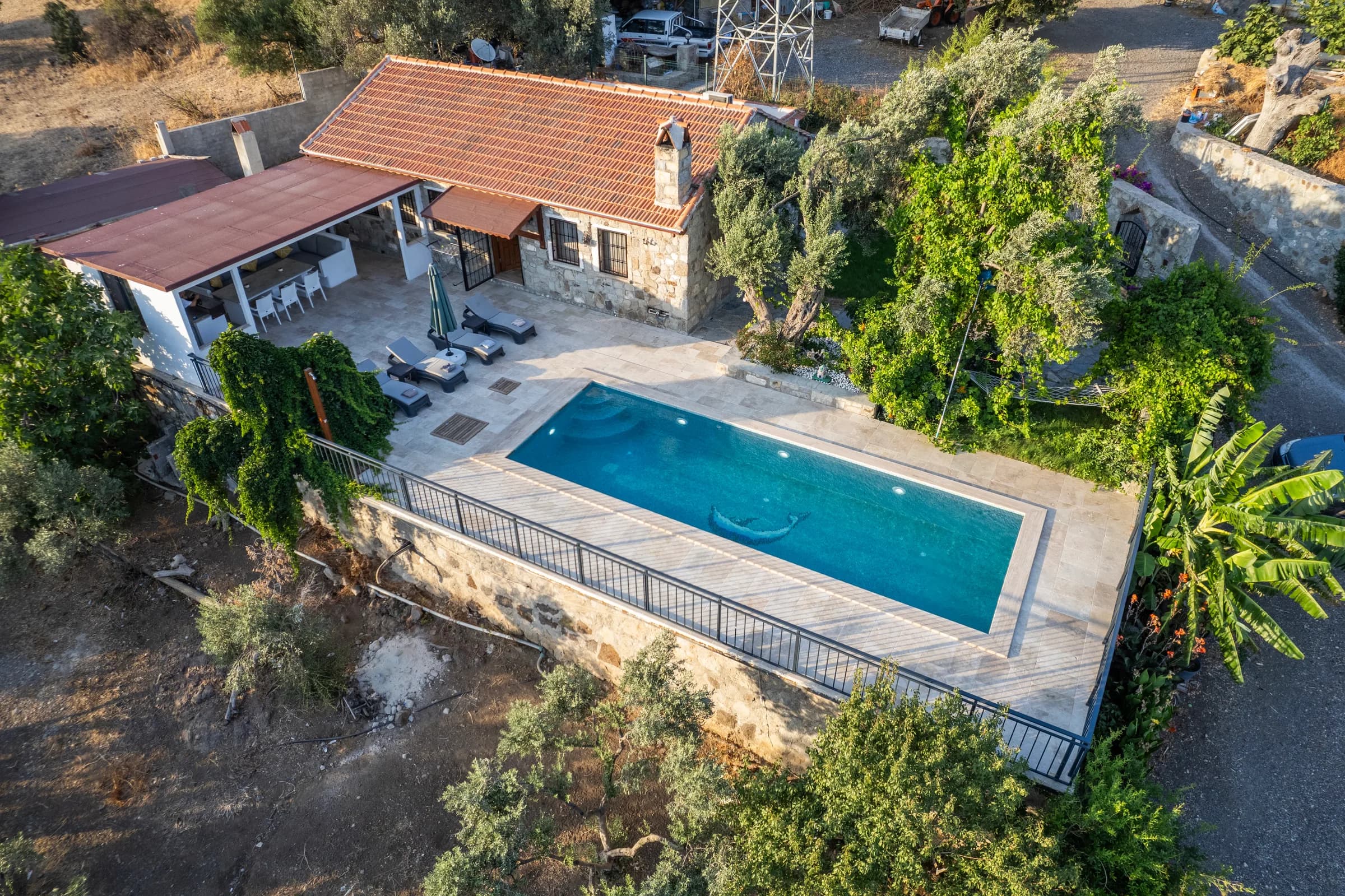 Bodrum Ortakent Villa Daisy korunaklı özel havuzlu villa görünümü galeri gorseli 3