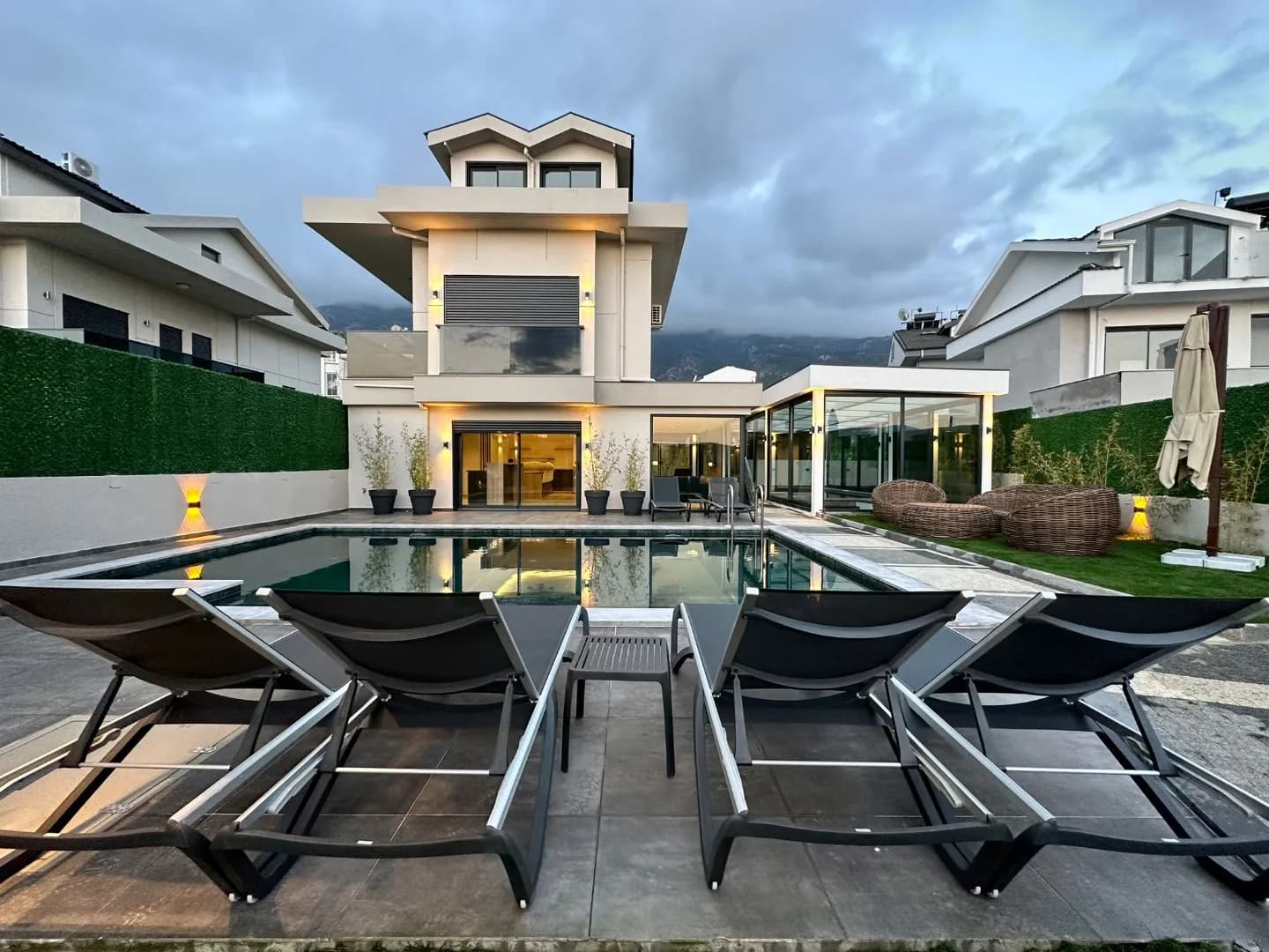 Fethiye Ölüdeniz Villa Emo Royal kapalı ısıtmalı havuzlu lüks villa