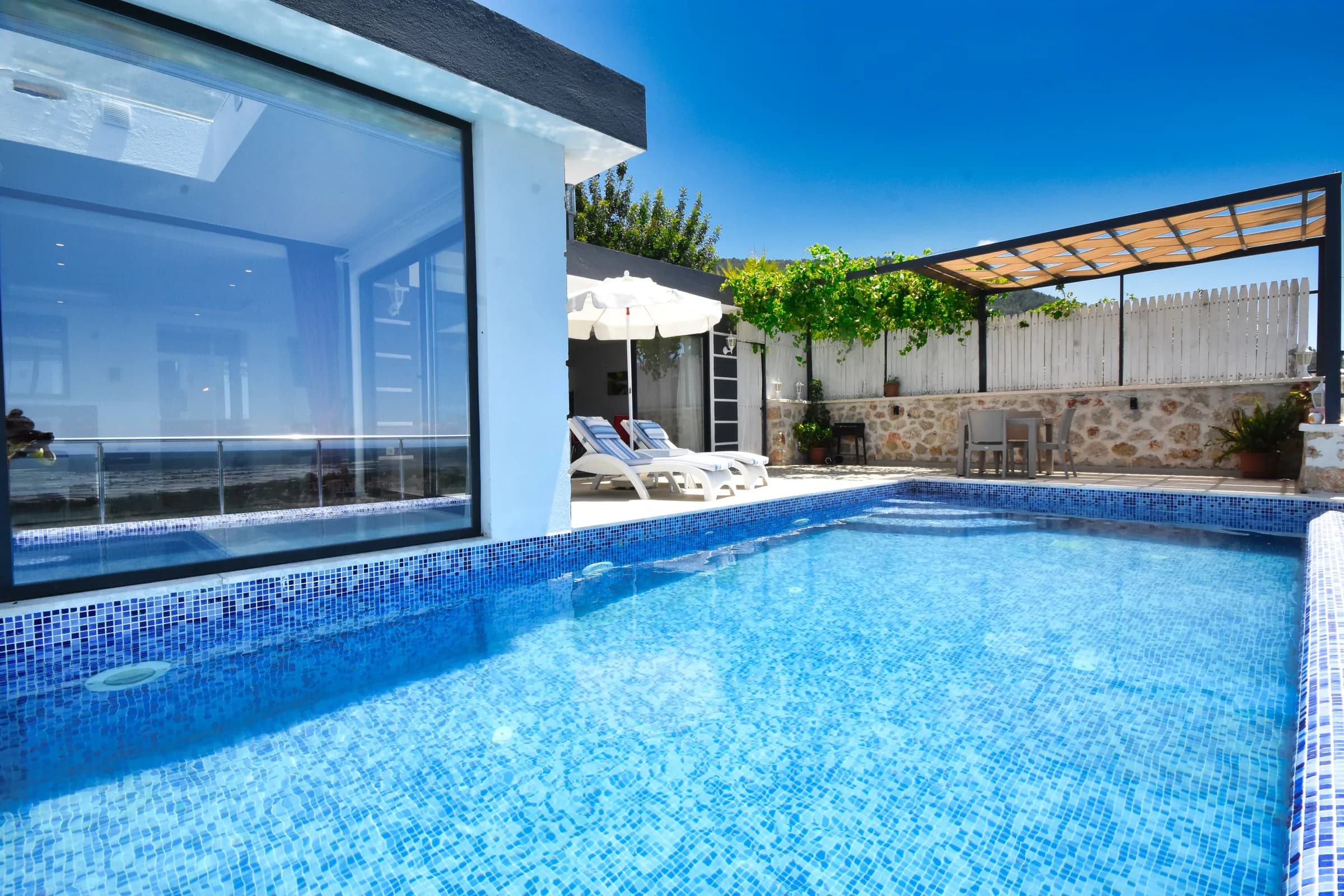Kalkan Üzümlü Villa Huzur özel havuzlu balayı villası
