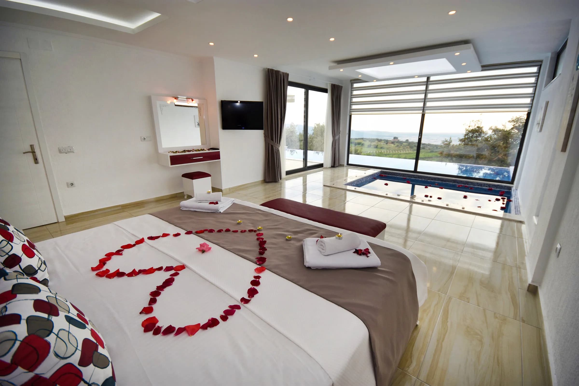 Kalkan Üzümlü Villa Huzur özel havuzlu balayı villası galeri gorseli 3