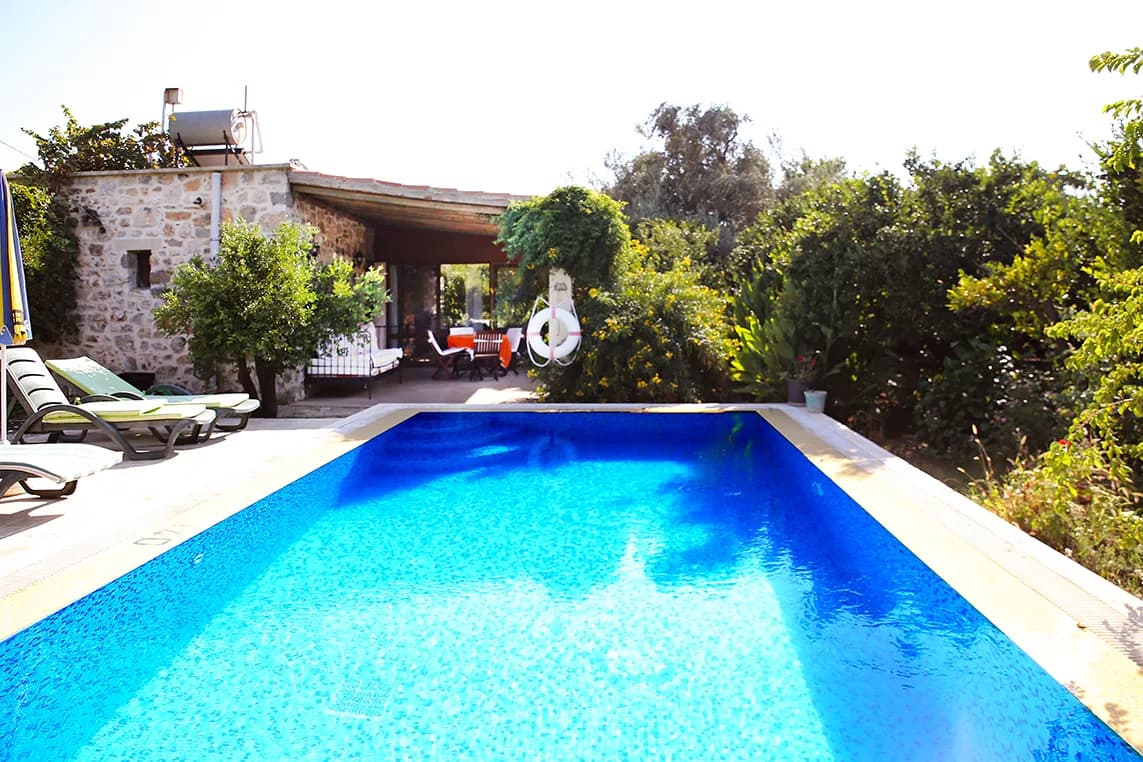 Bodrum Bitez Villa Limon mandalina bahçeli özel havuzlu villa