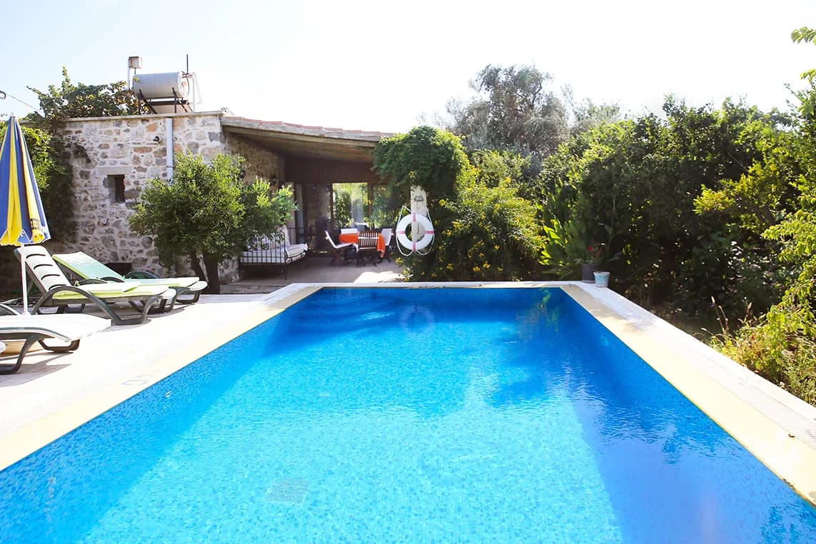 Bodrum Bitez Villa Limon mandalina bahçeli özel havuzlu taş villa görünümü galeri gorseli 5
