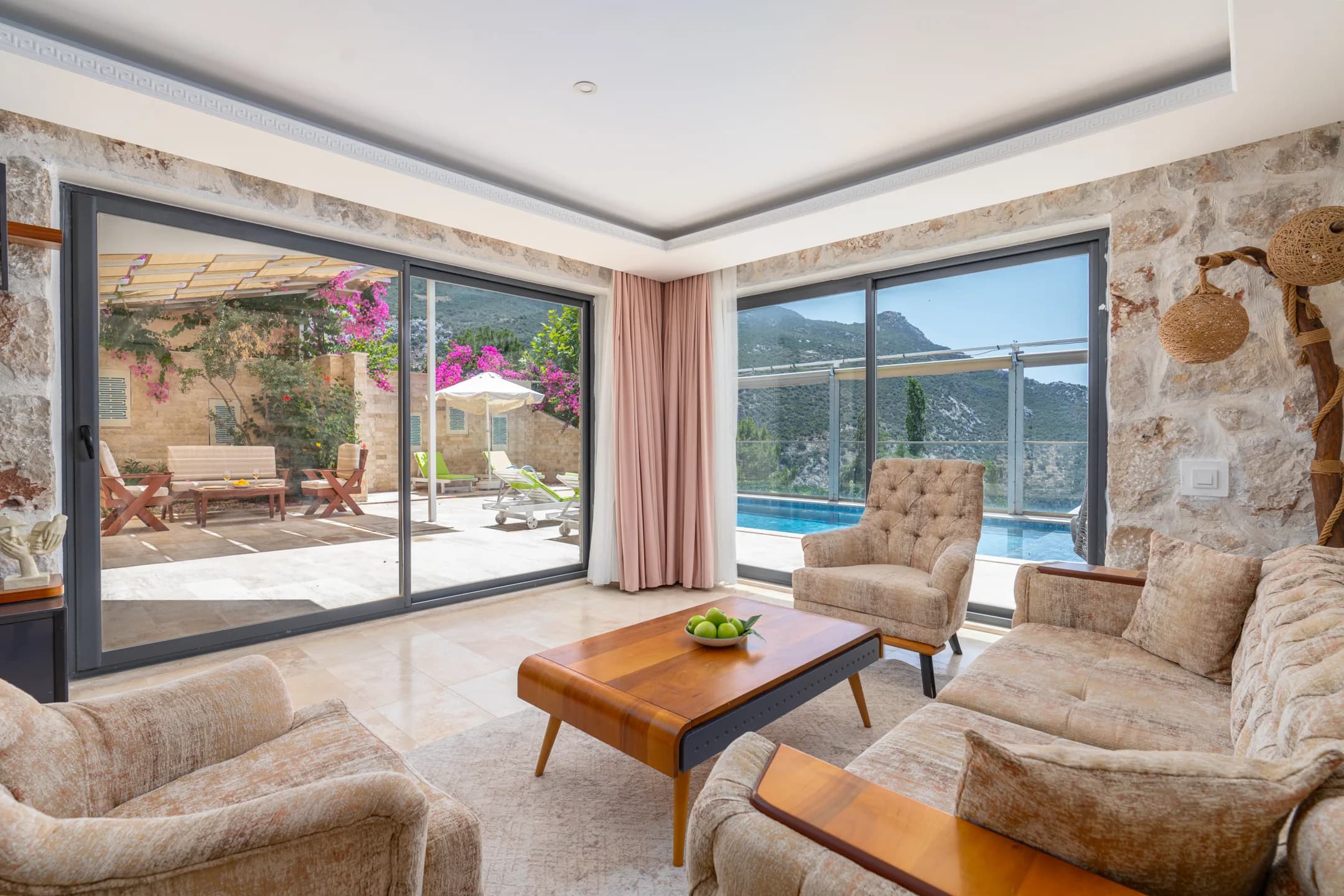 Kalkan İslamlar Villa Narin 2 özel havuzlu muhafazakar villa galeri gorseli 3