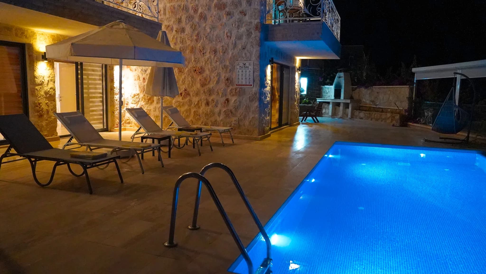 Kalkan İslamlar Villa Narin 6 ısıtmalı kapalı havuzlu özel villa
