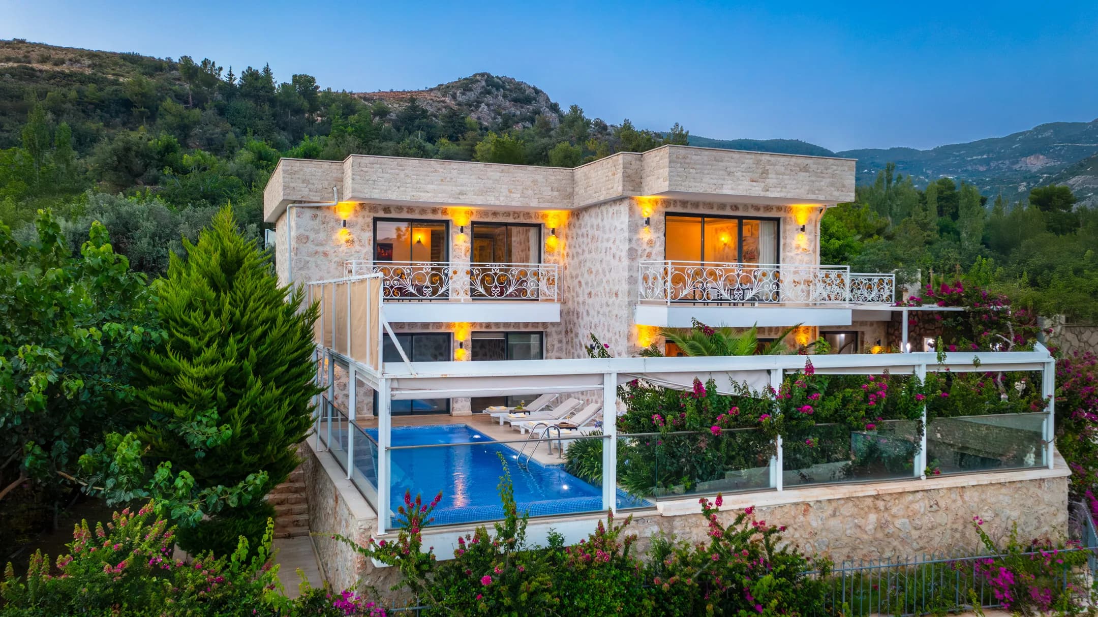 Kalkan İslamlar Villa Narin 9 ısıtmalı kapalı havuzlu özel villa galeri gorseli 3