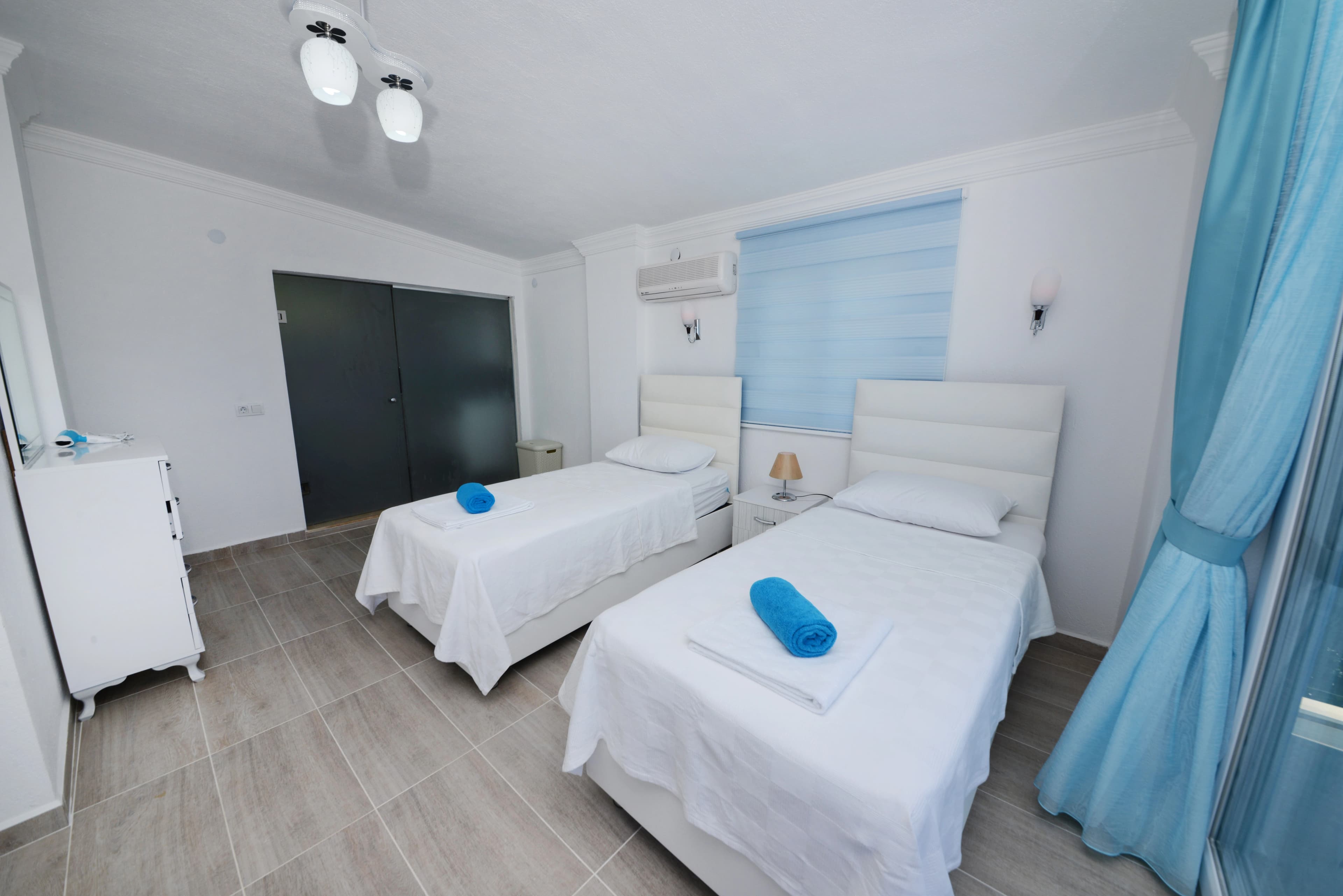 Kalkan Üzümlü'de doğa manzaralı korunaklı özel havuzlu Villa Ozgur galeri gorseli 3