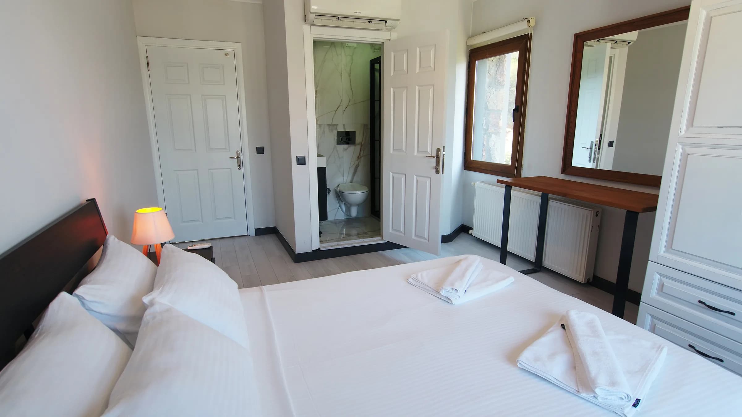 Bodrum Torba Villa Torba Bay deniz manzaralı ultra lüks villa görünümü galeri gorseli 4