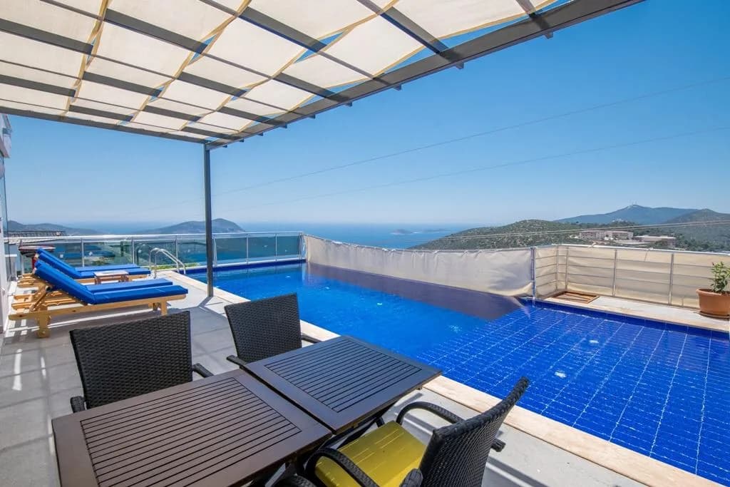 Kalkan Akbel'de deniz manzaralı, jakuzili ve korunaklı havuzlu Villa Twins 1 galeri gorseli 5