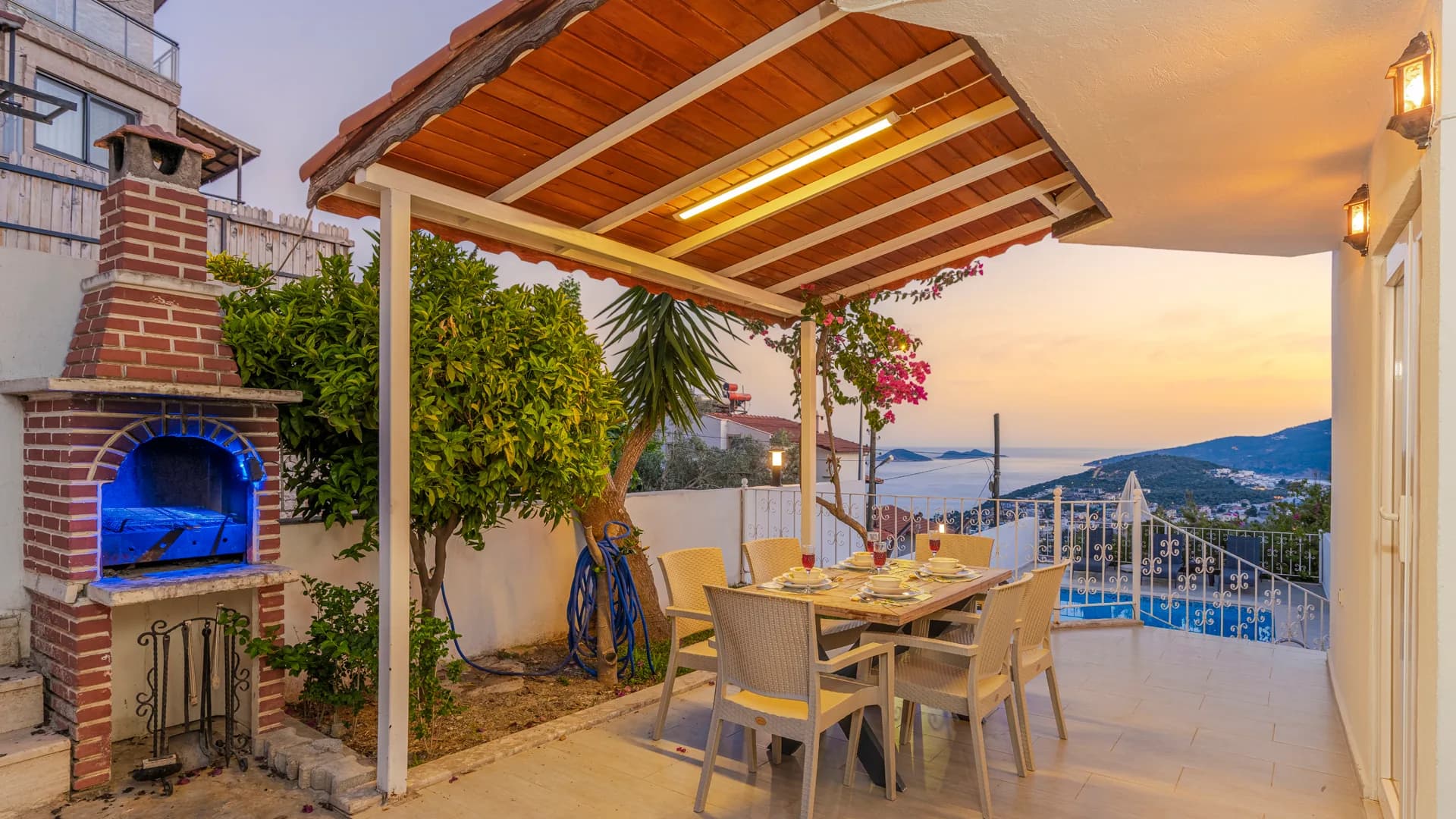 Kalkan Kızıltaş'ta panoramik deniz manzarasına sahip lüks Villa White House galeri gorseli 5