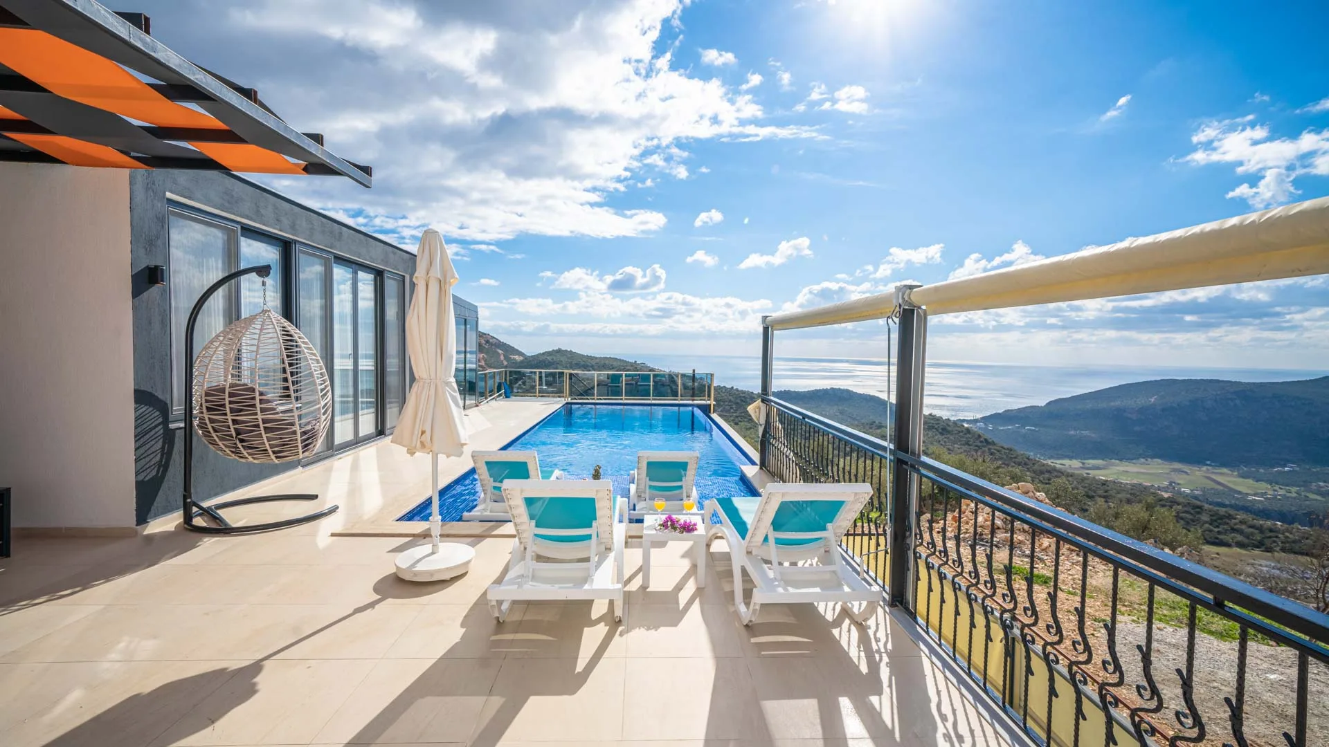 Kalkan Bezirgan Villa Spring 1 deniz manzaralı özel havuzlu lüks villa
