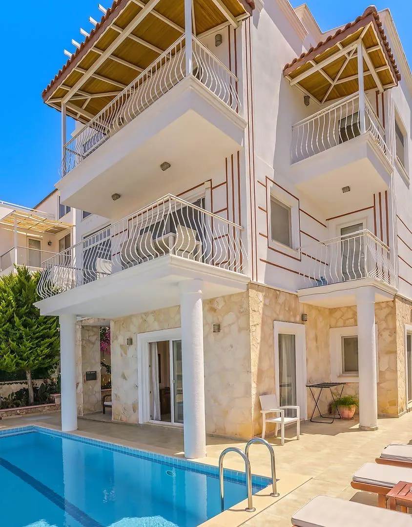 Kalkan Kışla Villa White Star deniz manzaralı özel havuzlu lüks villa